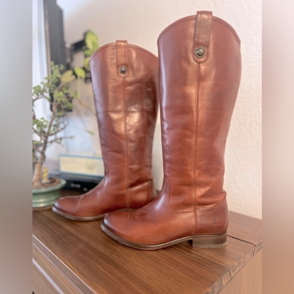 FRYE MELISSA BUTTON KNEE-HIGH LEATHER RIDING BOOTS IN COGNAC BROWN